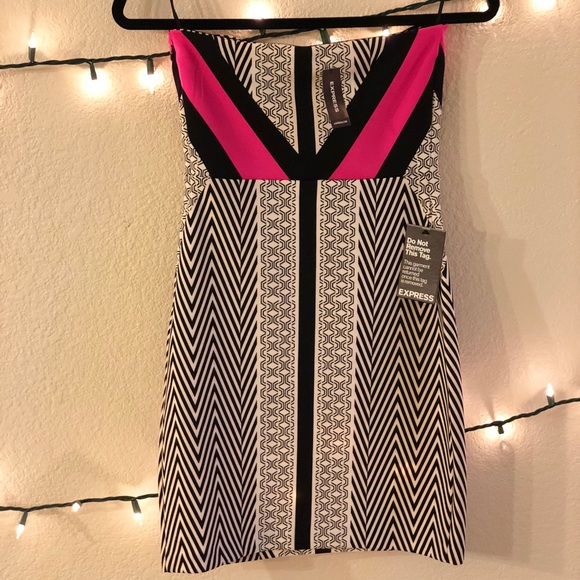 Geometric Strapless Mini Dress - Picture 4 of 4